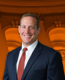 Foto oficial de Ted Budd