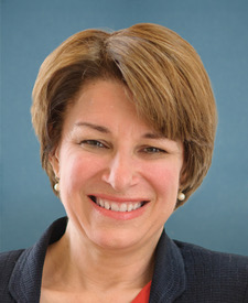 Foto oficial de Amy Klobuchar